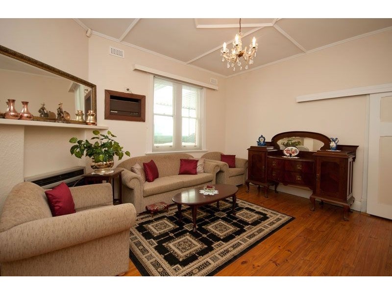 8 Company Street, Semaphore SA 5019