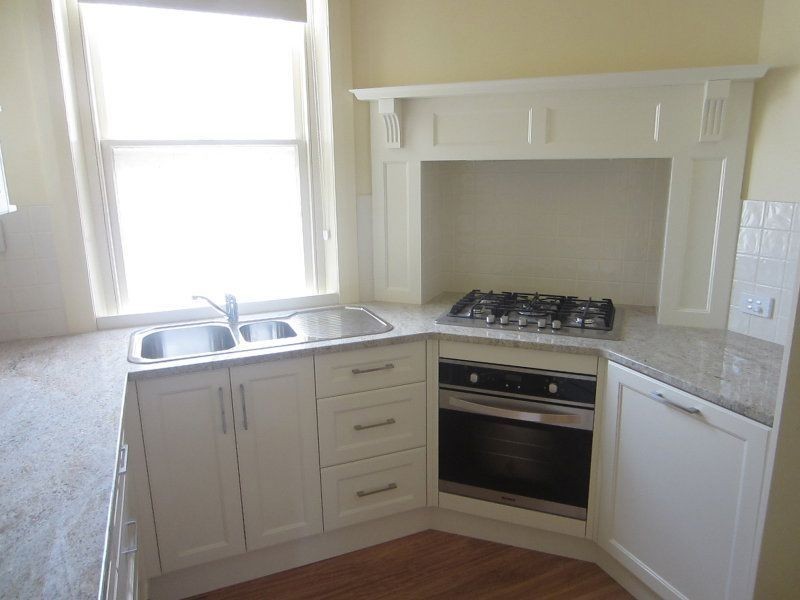 10 Kanowna Road, Largs Bay SA 5016