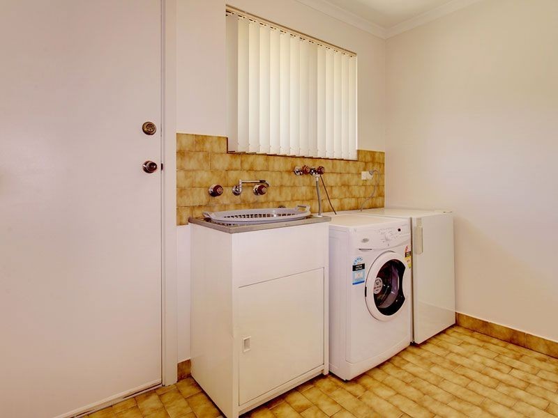 2/453 Victoria Road (Gertrude St Front), Taperoo SA 5017