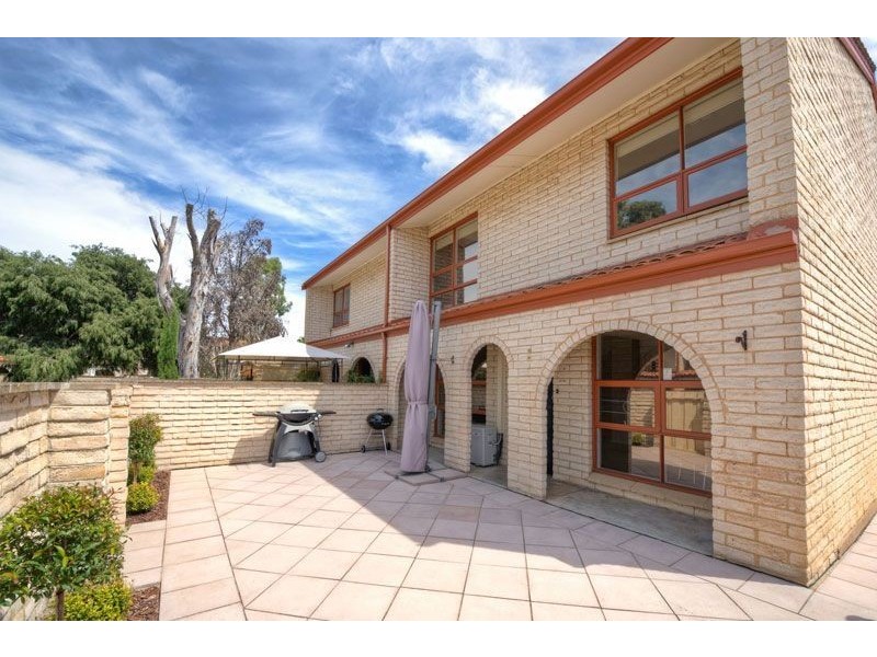 1/7 Mooloola Way, West Lakes Shore SA 5020