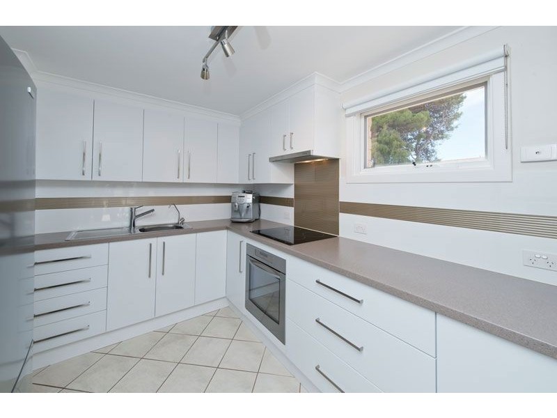 1/7 Mooloola Way, West Lakes Shore SA 5020