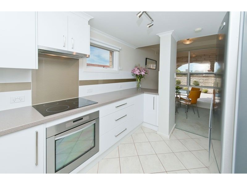 1/7 Mooloola Way, West Lakes Shore SA 5020