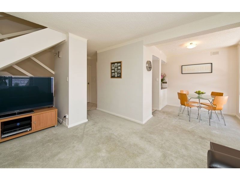 1/7 Mooloola Way, West Lakes Shore SA 5020