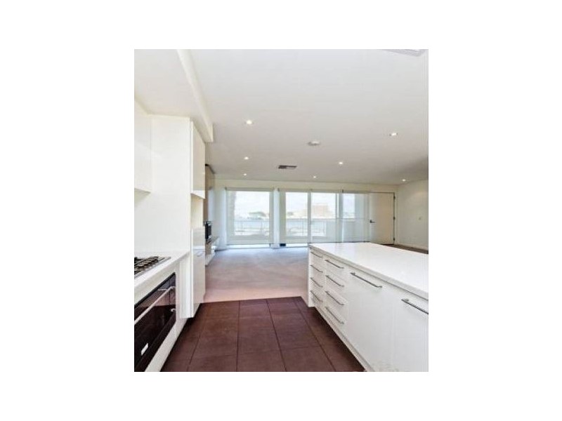 19 Karka Cove, New Port SA 5015