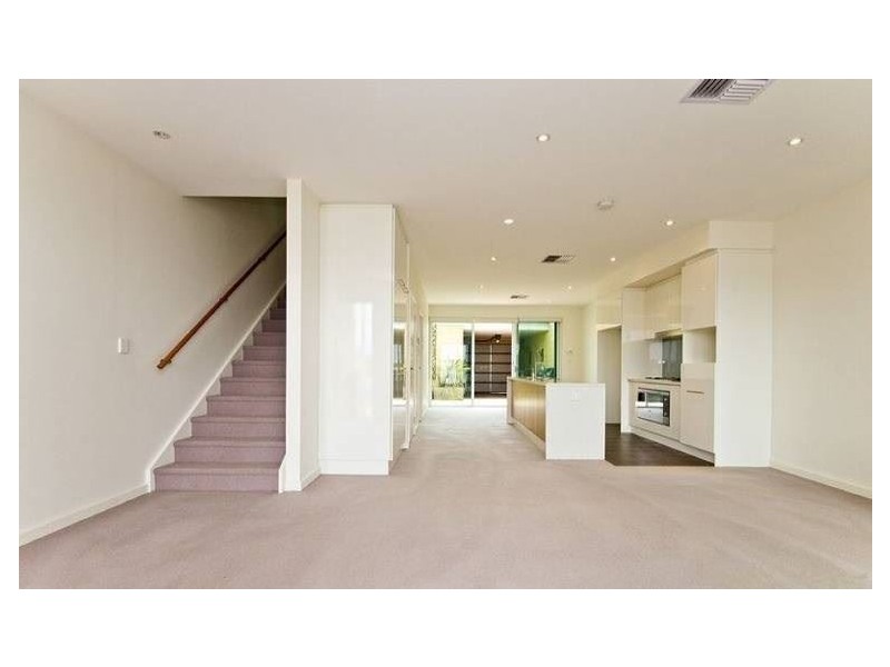 19 Karka Cove, New Port SA 5015