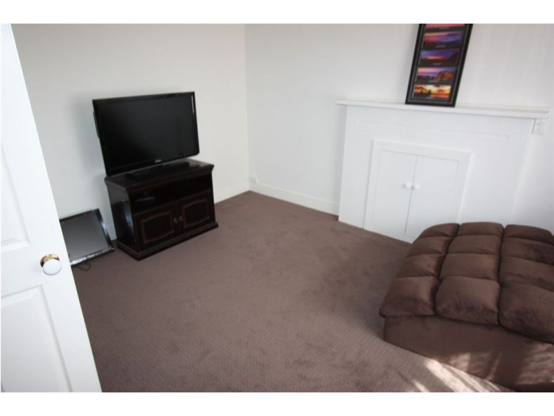 8 Sanderson Street, Peterhead SA 5016