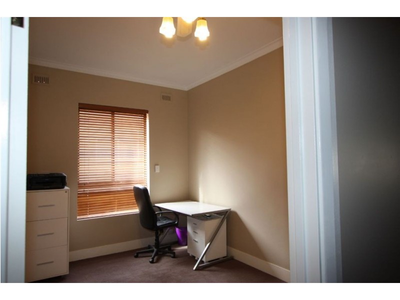 8 Sanderson Street, Peterhead SA 5016