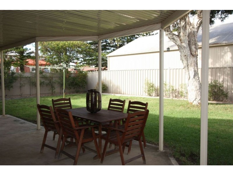 28 Lincoln Street, Largs Bay SA 5016
