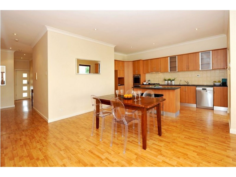 18 East Terrace, Henley Beach SA 5022