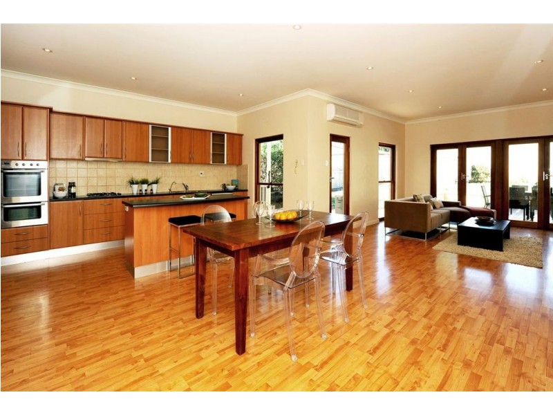 18 East Terrace, Henley Beach SA 5022