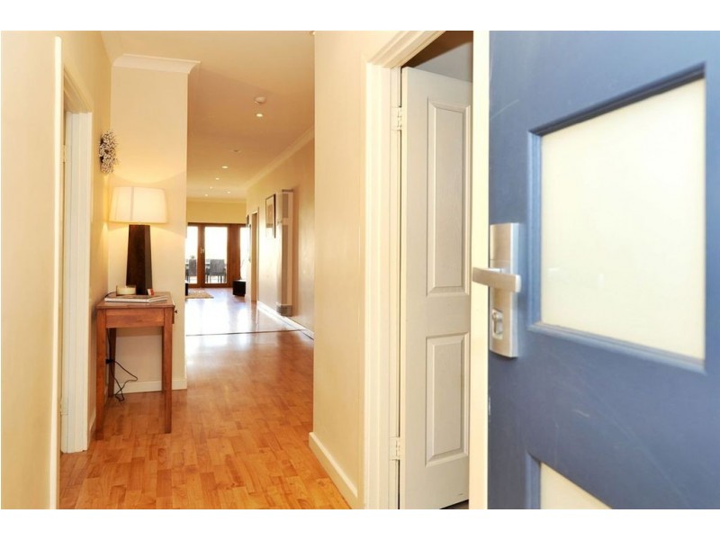 18 East Terrace, Henley Beach SA 5022