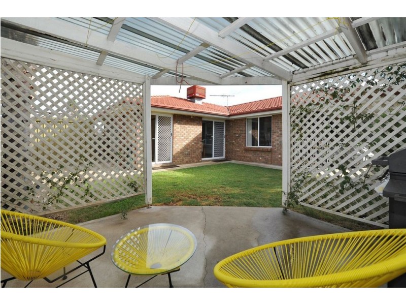 2/17 Sansom Road, Semaphore Park SA 5019
