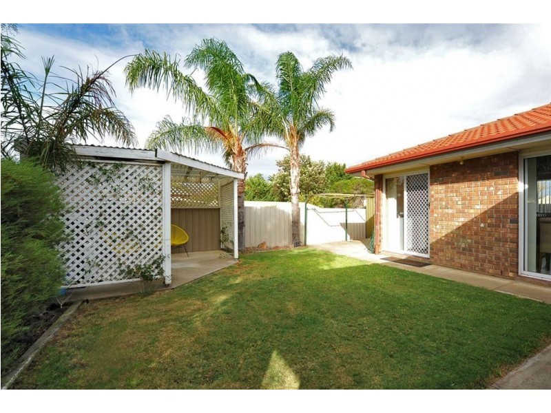 2/17 Sansom Road, Semaphore Park SA 5019
