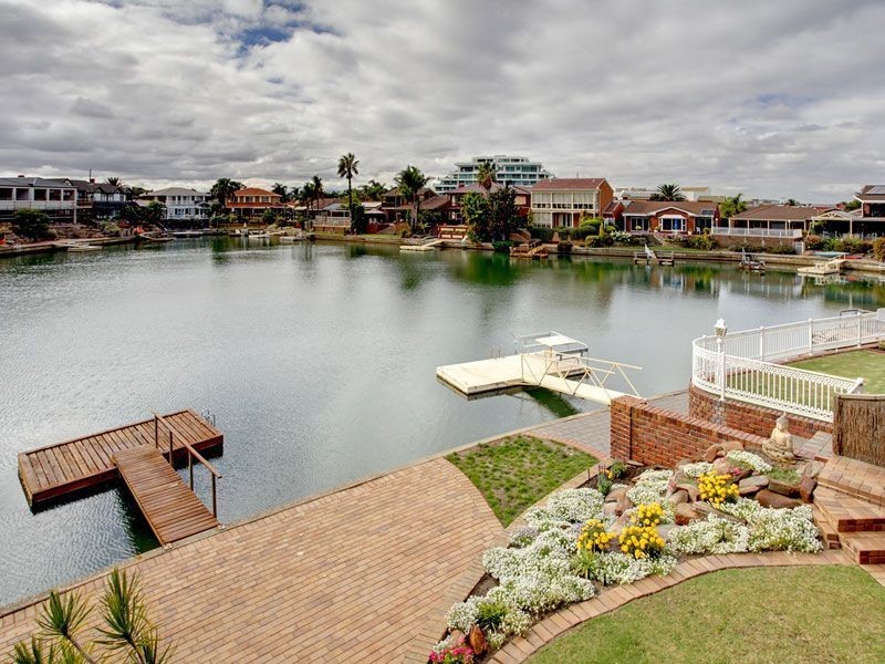 42 Martin Court, West Lakes SA 5021