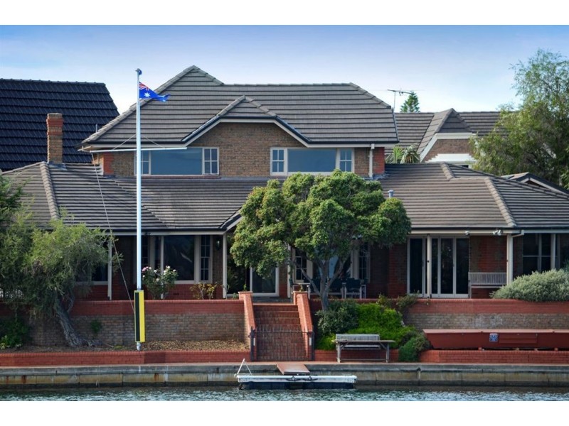 33 Martin Court, West Lakes SA 5021