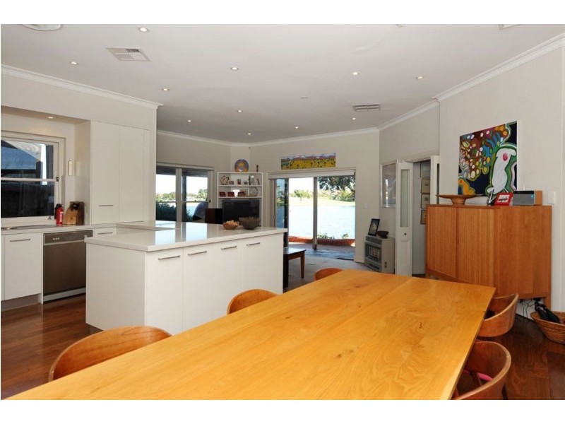 33 Martin Court, West Lakes SA 5021