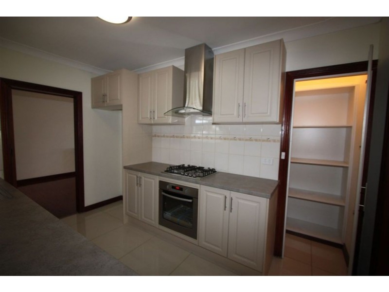 2 Estcourt Road, Tennyson SA 5022