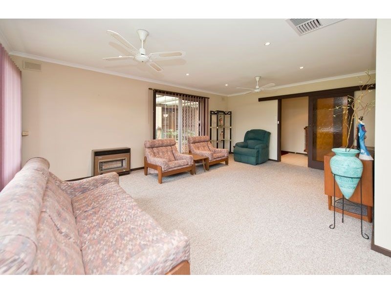 11 Finke Avenue, West Lakes Shore SA 5020