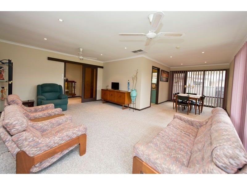 11 Finke Avenue, West Lakes Shore SA 5020