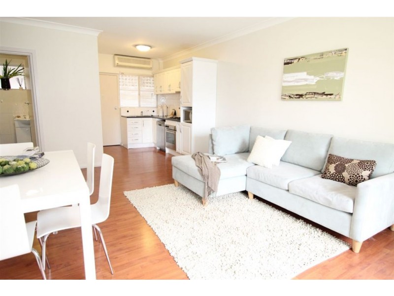 4/192 Seaview Road, Henley Beach South SA 5022