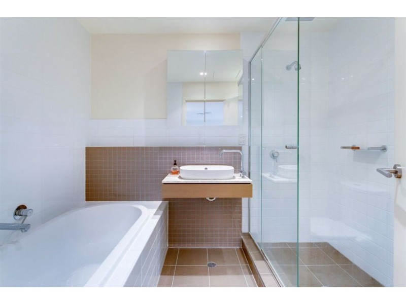 602/1-2 Tarni Court, New Port SA 5015