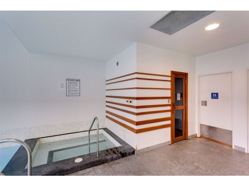 602/1-2 Tarni Court, New Port SA 5015