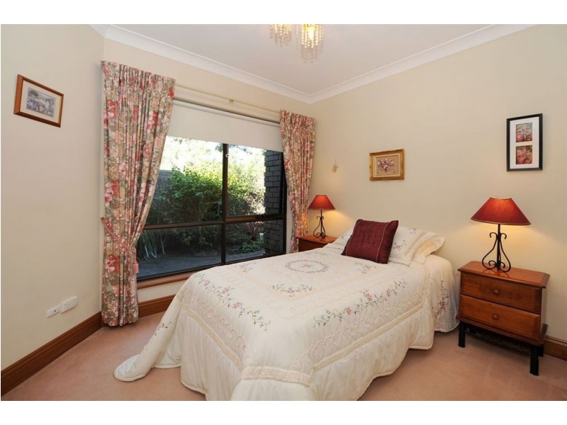 25 McDonald Grove, West Lakes SA 5021