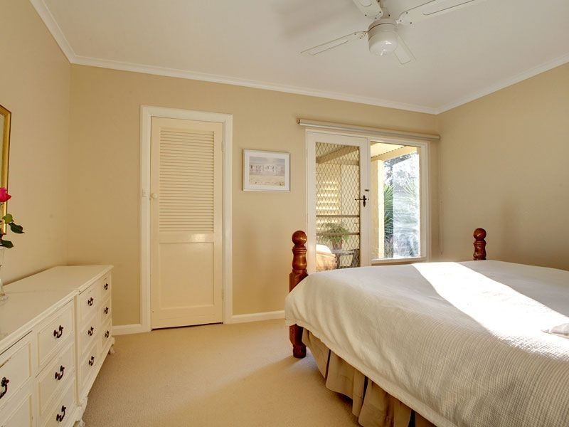 14 Zephyr Grove, Semaphore Park SA 5019
