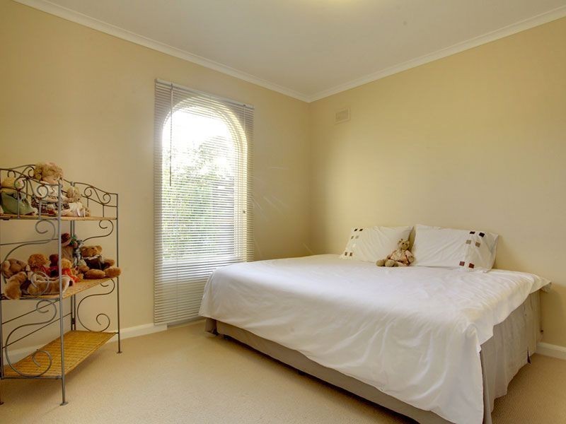 14 Zephyr Grove, Semaphore Park SA 5019