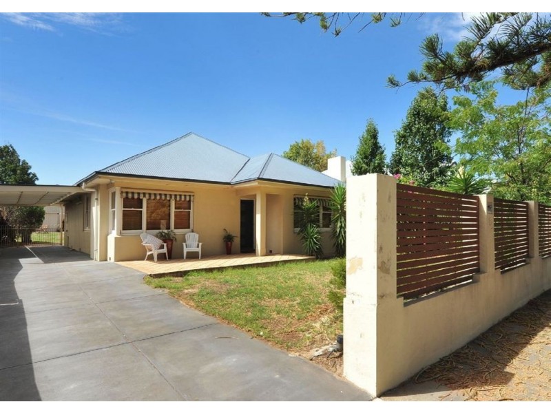 18 East Terrace, Henley Beach SA 5022