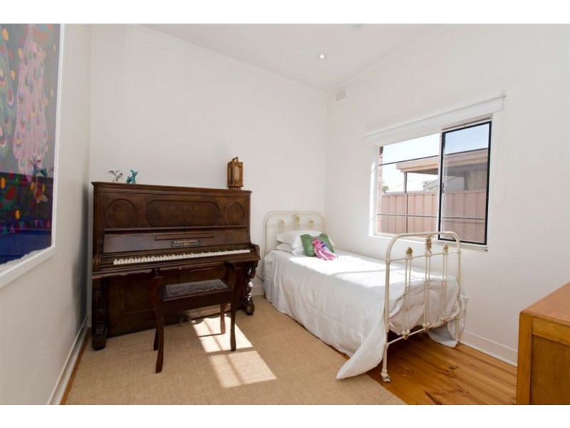 32 Raleigh Avenue, Flinders Park SA 5025