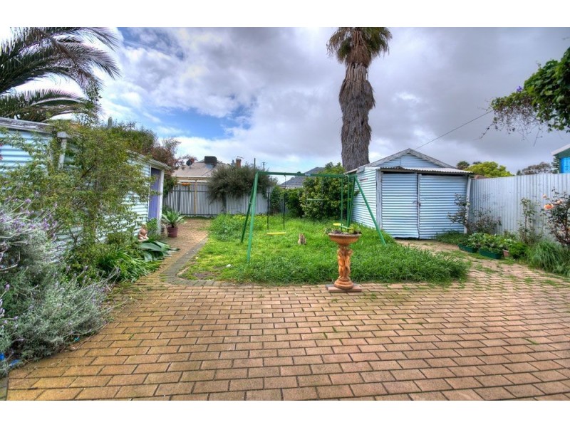 12 Francis Street, Peterhead SA 5016