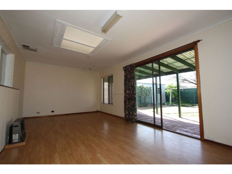 16 Francis Street, Peterhead SA 5016