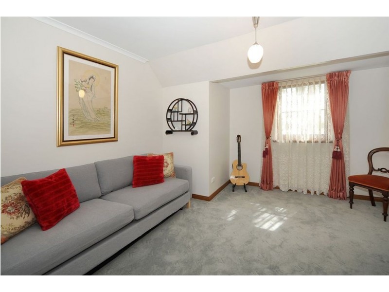 23 Hawaii Court, West Lakes SA 5021