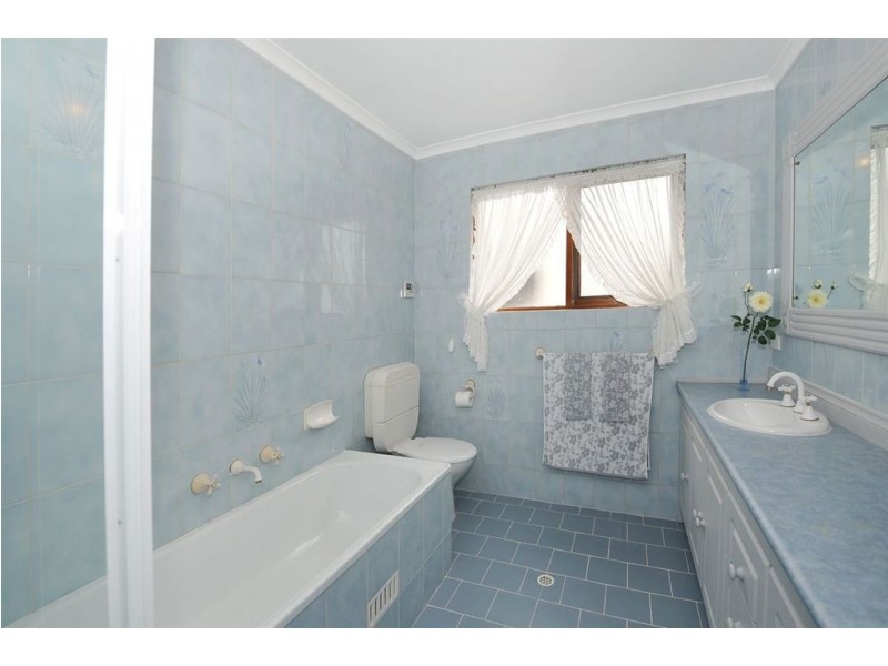 23 Hawaii Court, West Lakes SA 5021