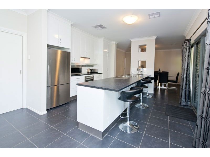 2 Palani Court, Mawson Lakes SA 5095