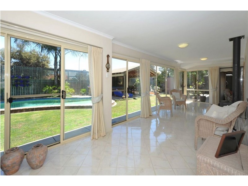 16 Huntingdale Avenue, West Lakes SA 5021