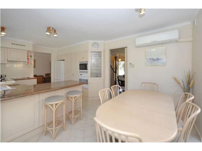 16 Huntingdale Avenue, West Lakes SA 5021