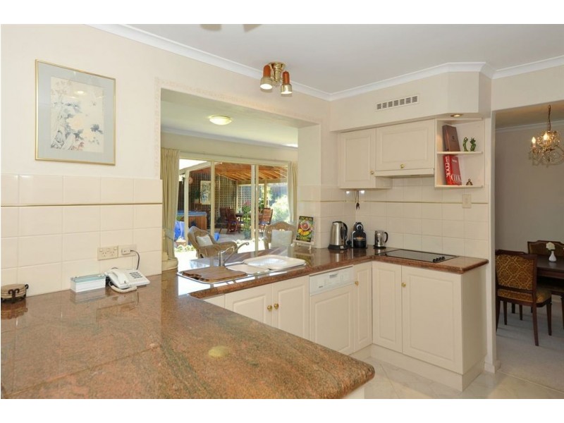 16 Huntingdale Avenue, West Lakes SA 5021