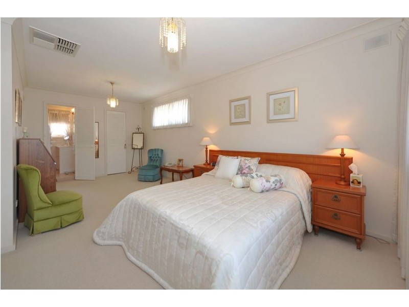 16 Huntingdale Avenue, West Lakes SA 5021