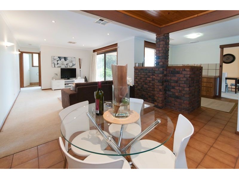 5 Shore Court, West Lakes Shore SA 5020