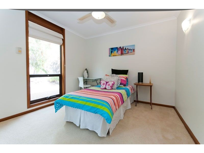 5 Shore Court, West Lakes Shore SA 5020