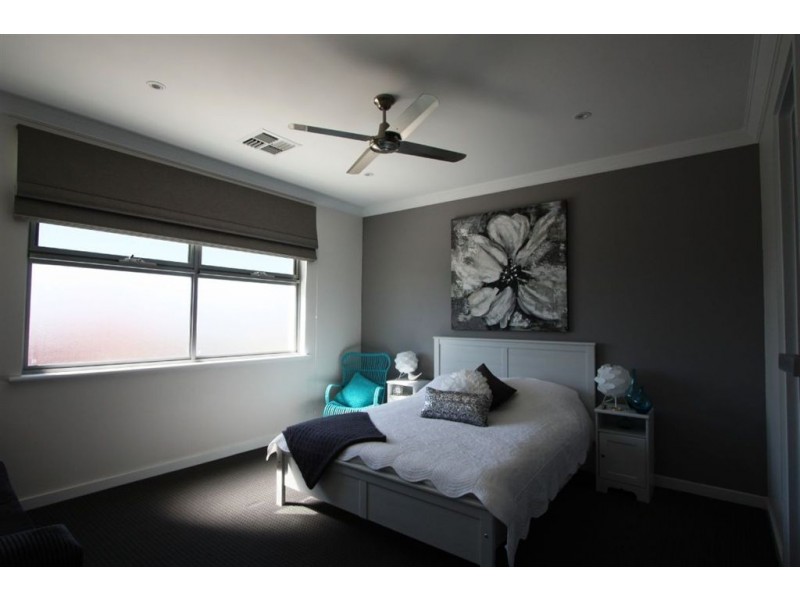 331a Lady Gowrie Drive, North Haven SA 5018