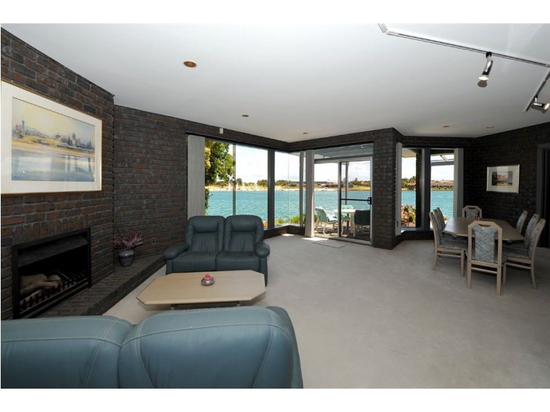 30 Martin Court, West Lakes SA 5021