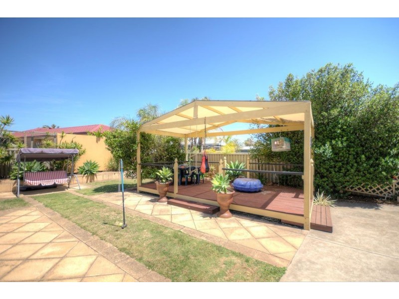 12 Sir Ewen Waterman Avenue, North Haven SA 5018
