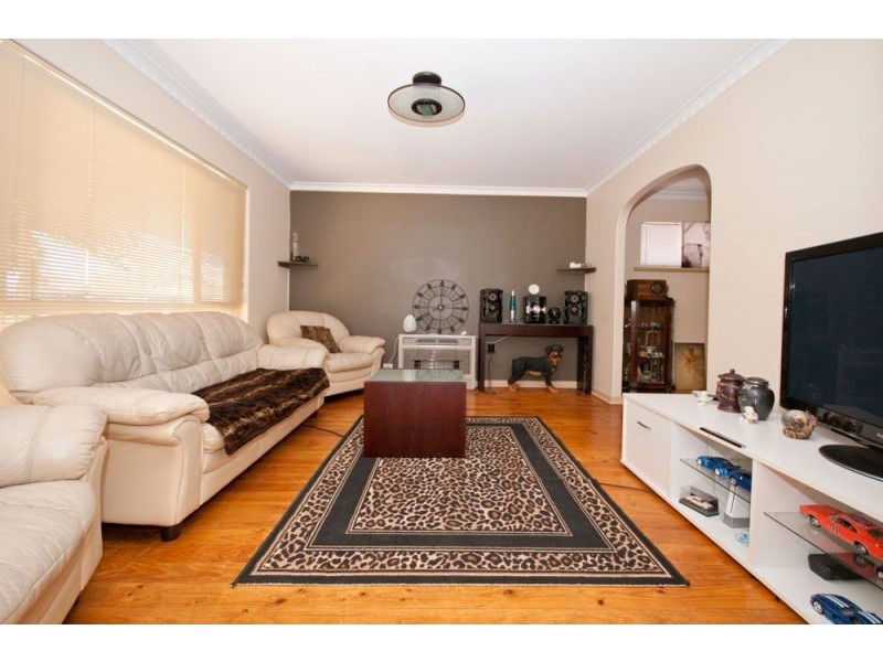 12 Sir Ewen Waterman Avenue, North Haven SA 5018