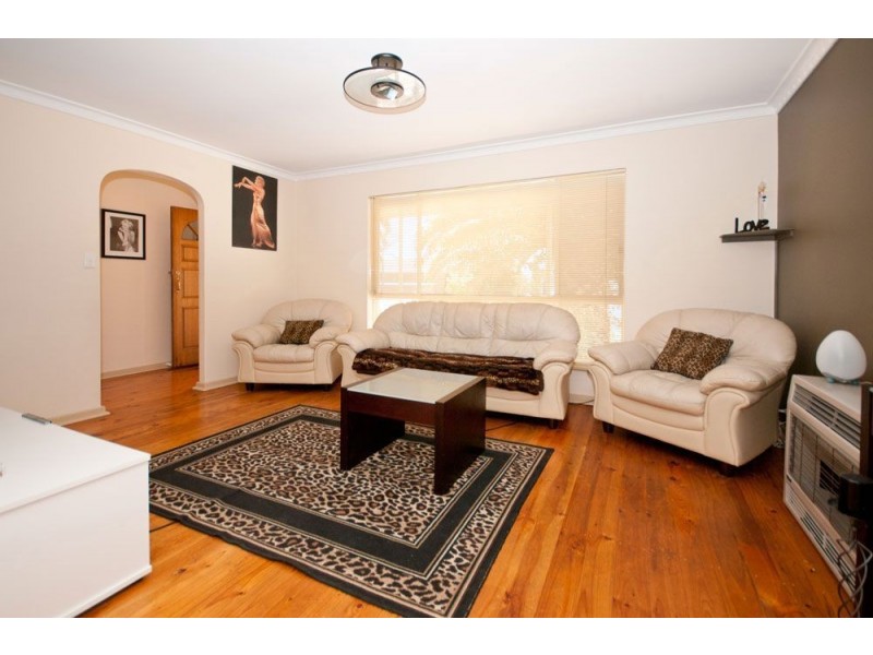 12 Sir Ewen Waterman Avenue, North Haven SA 5018