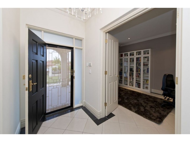 26 Firbank Avenue, Fulham Gardens SA 5024