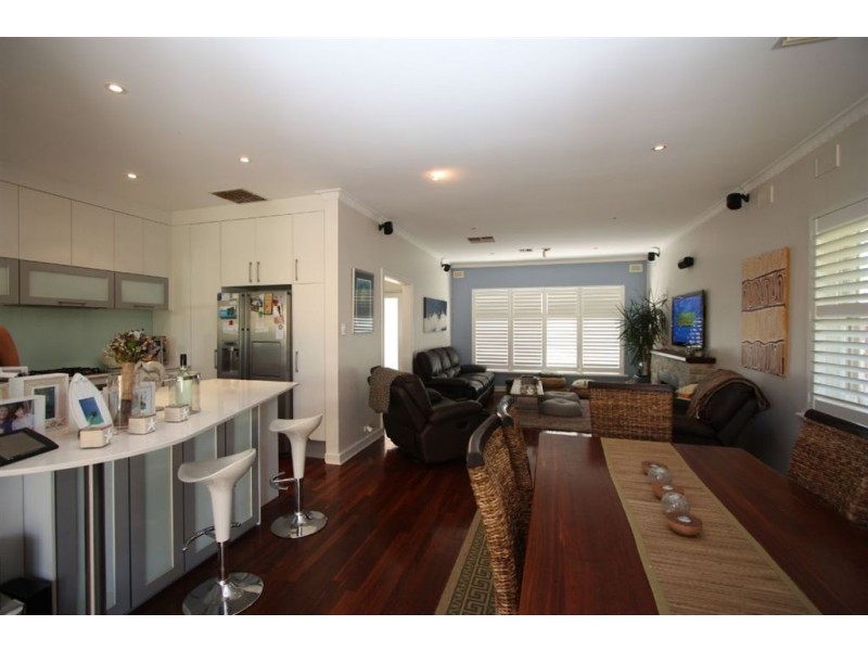 45 East Terrace, Henley Beach SA 5022