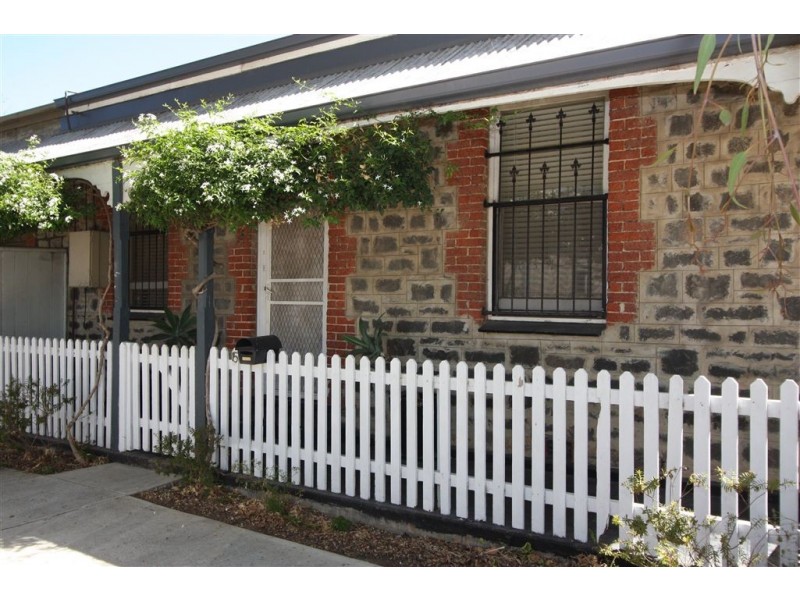 15 Sutherland St, Glanville SA 5015